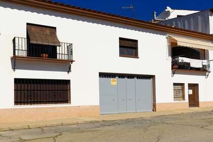 车库 进入 Galaroza, Huelva. 